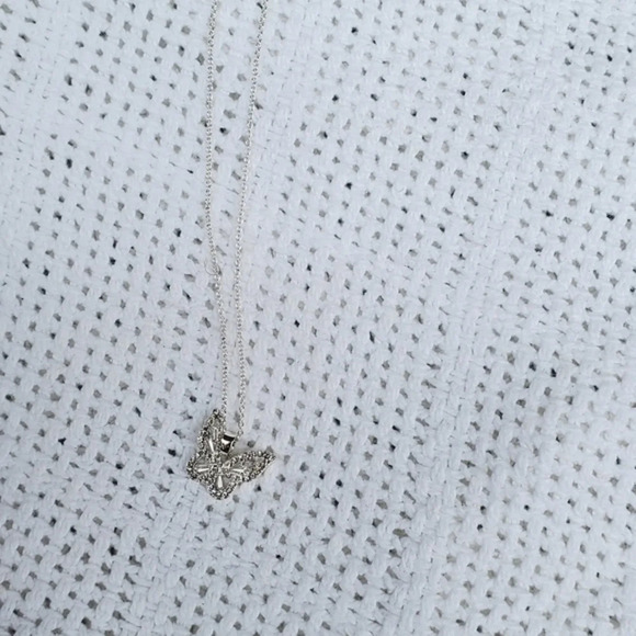 Butterfly Earrings and Necklace Set NWT - Picture 6 of 9